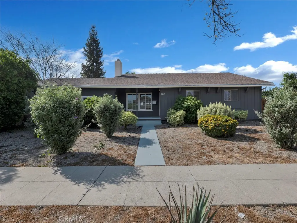 22222 Vanowen, Woodland Hills, CA — listing photo 1