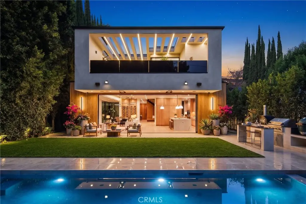 14812 Huston Street, Sherman Oaks, CA — listing photo 1