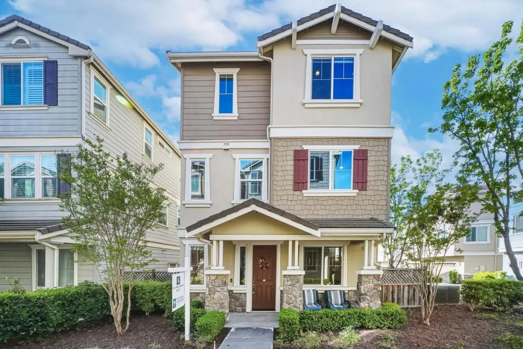 Single Family Residence for sale at 7026 N Mariposa Lane, Dublin, CA featuring 3 beds and 4 baths