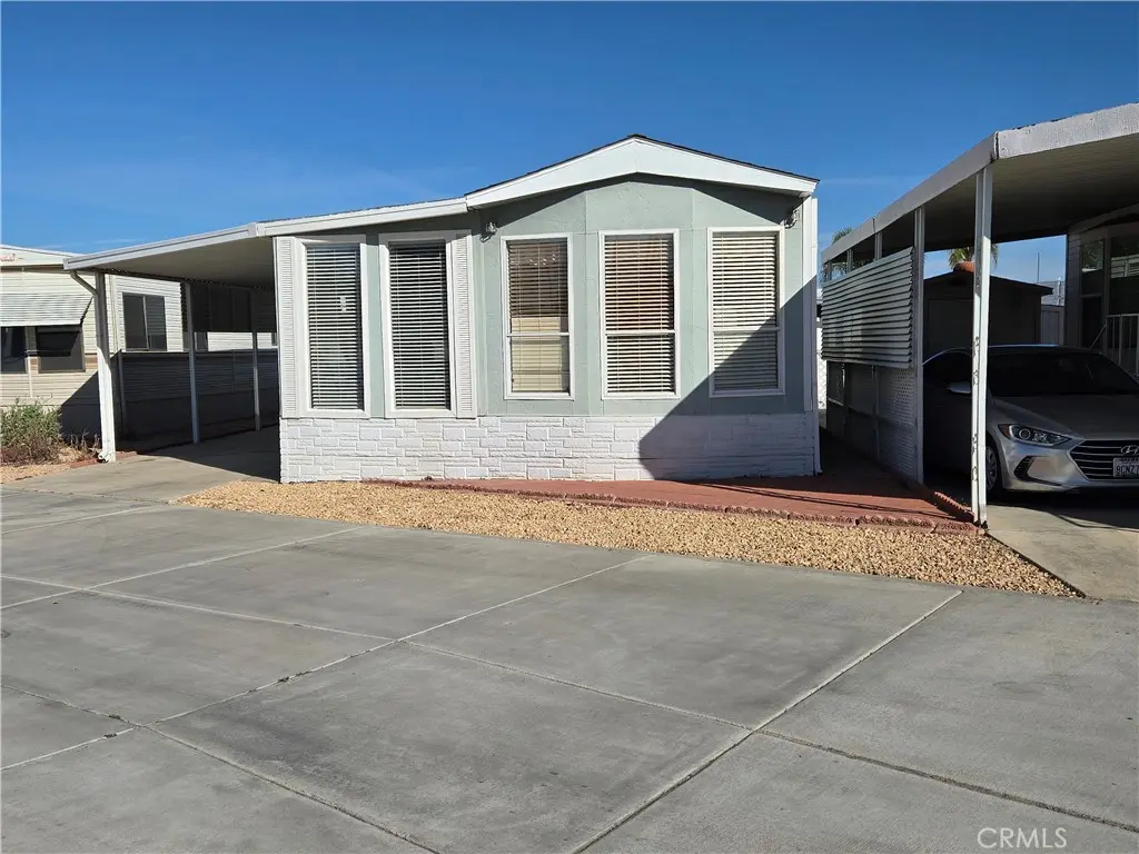 Manufactured On Land for sale at 1295 S Cawston 42, Hemet, CA featuring 1 bed and 1 bath