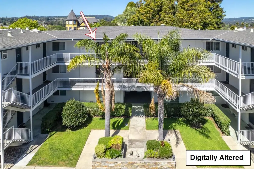 Condominium for sale at 328 Main Street 13, Santa Cruz, CA featuring 2 beds and 1 bath