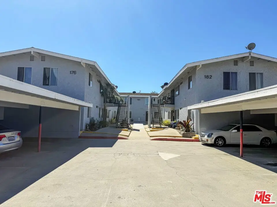 176 W Ramona Street, Ventura, CA — listing photo 1
