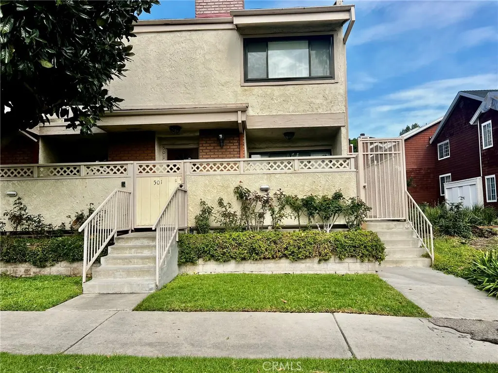 19451 Sherman Way 501, Reseda, CA — listing photo 1