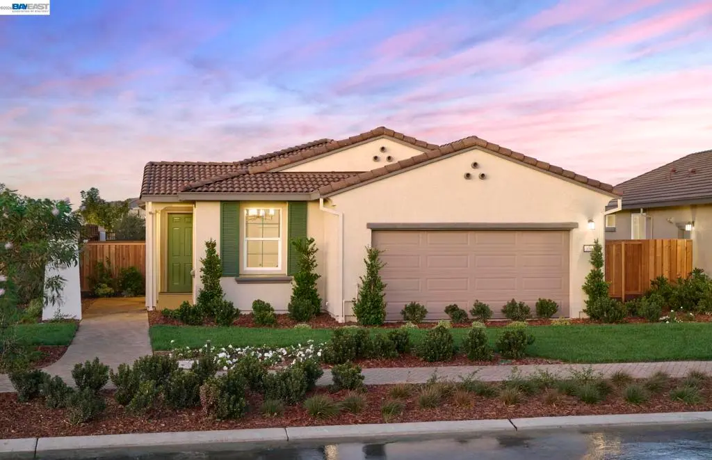 Single Family Residence for sale at 17943 Glen Arbor Way, Lathrop, CA featuring 2 beds and 2 baths