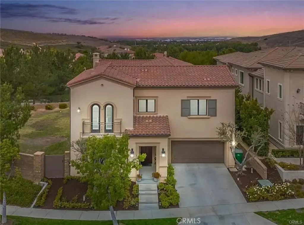 Residential Lease for rent at 117 Amber Sky, Irvine, Orange County, CA featuring 4 beds and 5 baths