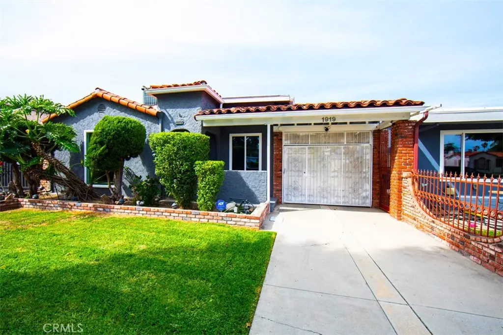 Single Family Residence for sale at 1919 W 82nd Street, Los Angeles, CA featuring 3 beds and 3 baths