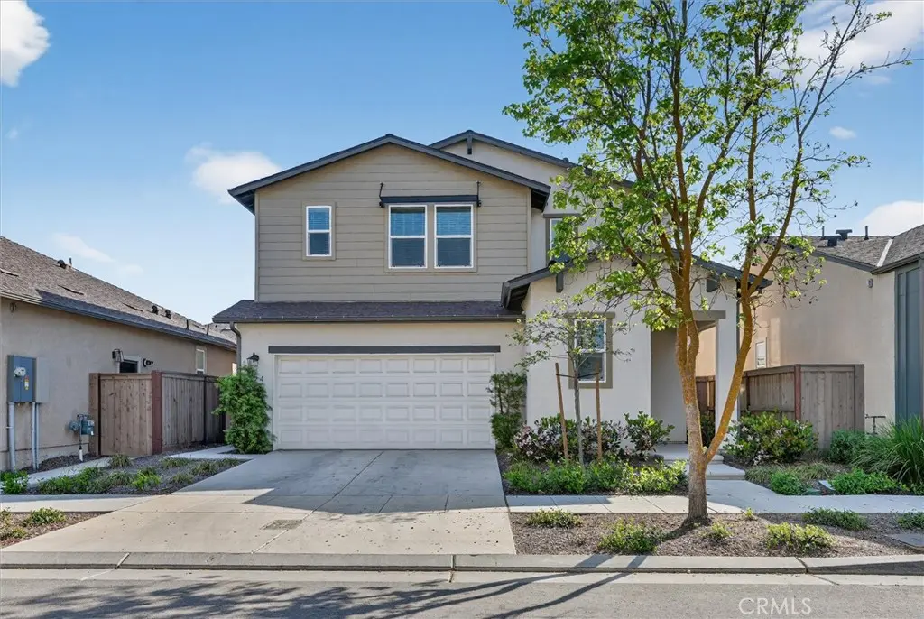 Single Family Residence for sale at 824 Katelyn Avenue, Madera, CA featuring 3 beds and 3 baths