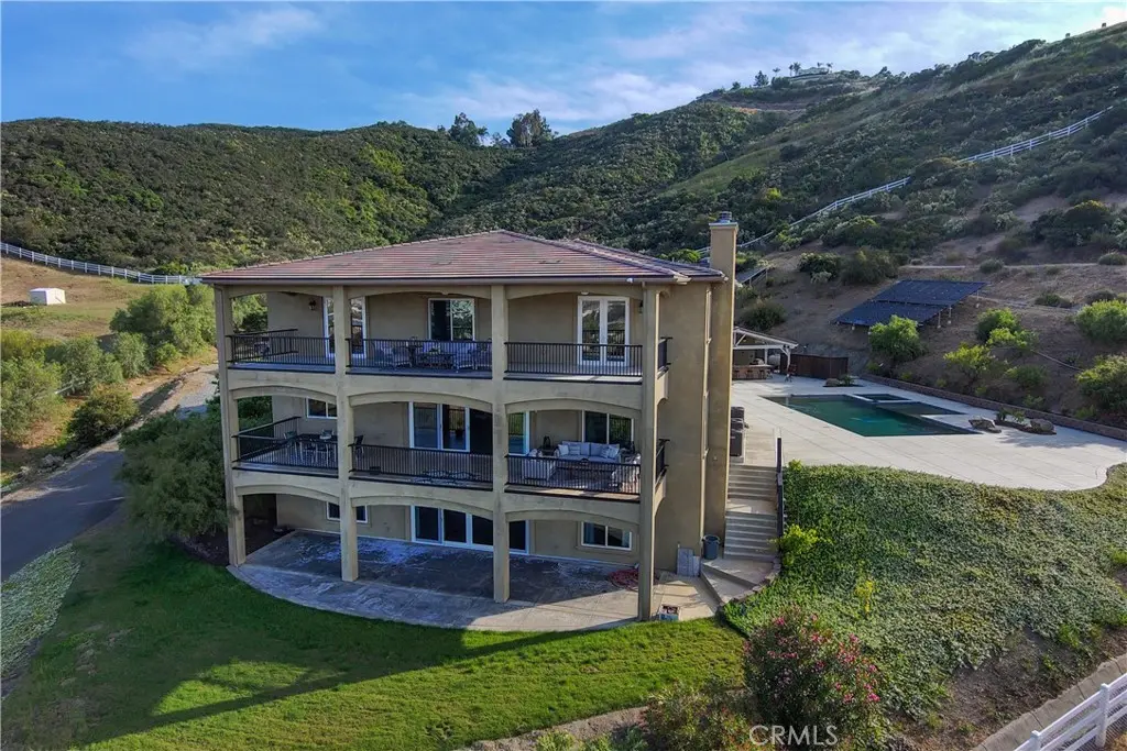 Single Family Residence for sale at 26045 Lucille Circle, Murrieta, CA featuring 5 beds and 6 baths