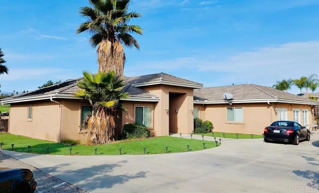 2399 Paige Circle, Fallbrook, CA — listing photo 1