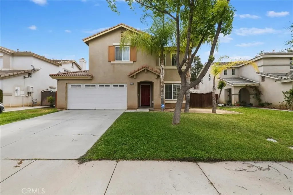 Single Family Residence for sale at 16220 Via Ultimo, Moreno Valley, CA featuring 5 beds and 3 baths
