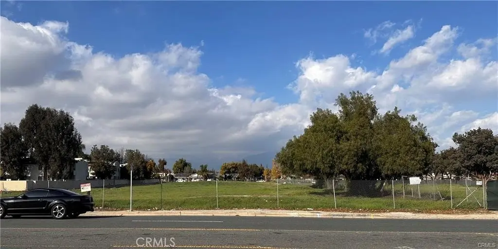 1373 E Holt, Ontario, CA — listing photo 1