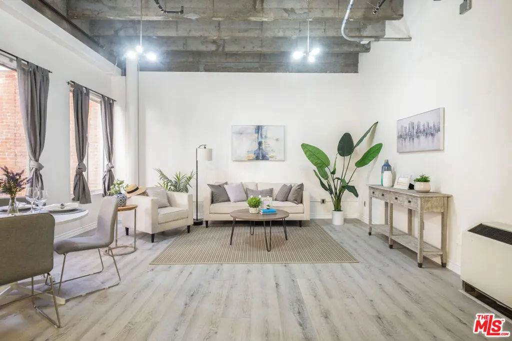 Condominium for sale at 312 W 5th Street 606, Los Angeles, CA featuring 1 bed and 1 bath