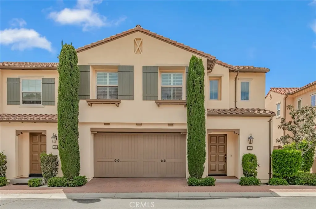 Townhouse for sale at 167 Overbrook, Irvine, CA featuring 3 beds and 3 baths