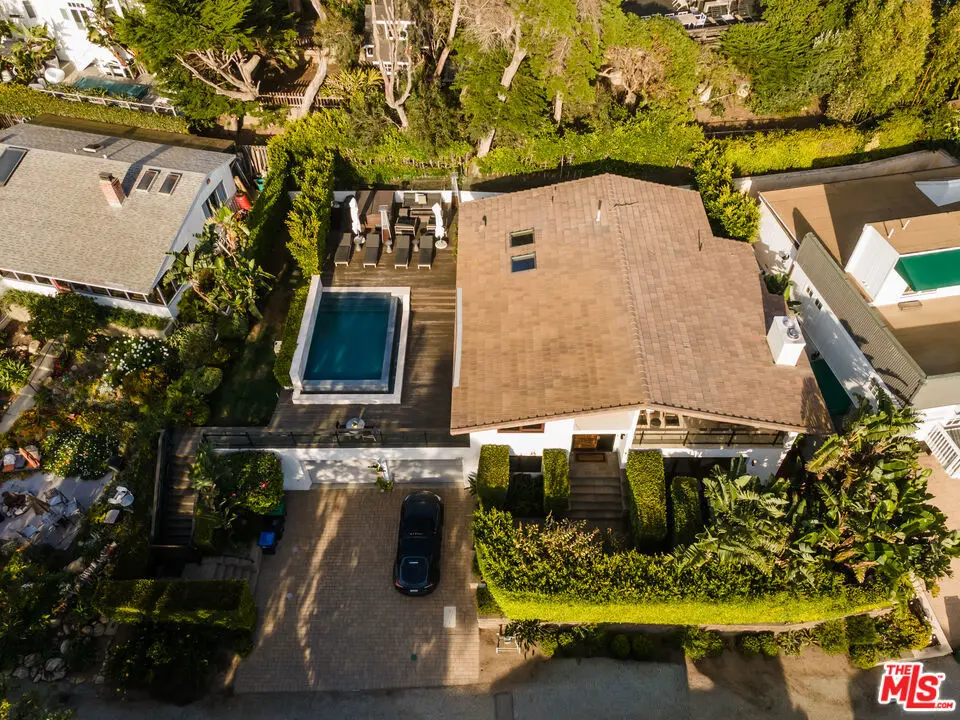 31851 Sea Level Drive, Malibu, CA — listing photo 1