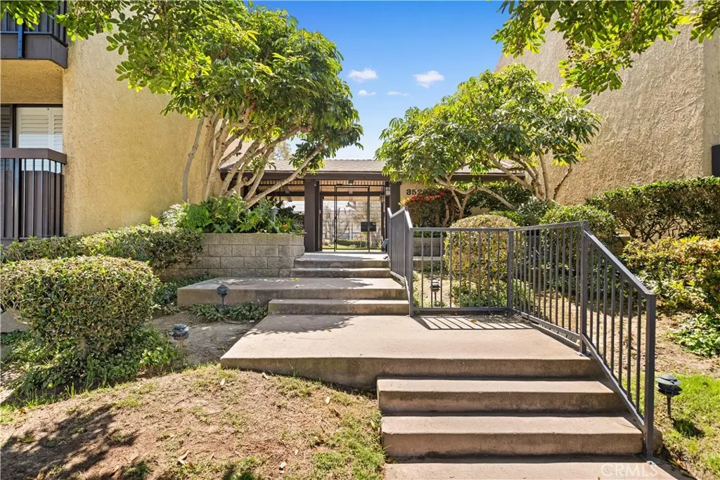 3520 Maricopa 1, Torrance, CA — listing photo 1