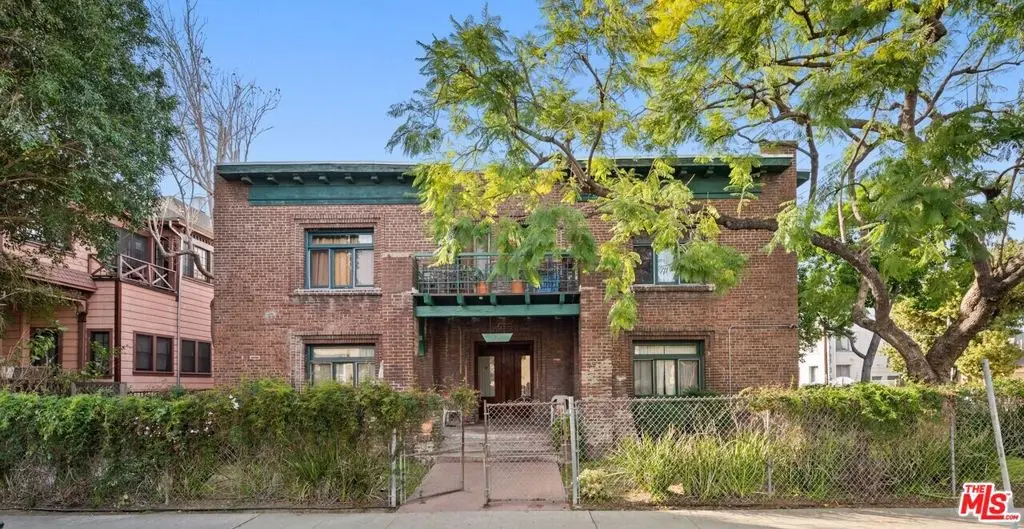 Residential Lease for rent at 2101 Bonsallo Avenue D, Los Angeles, Los Angeles County, CA featuring 4 beds and 2 baths