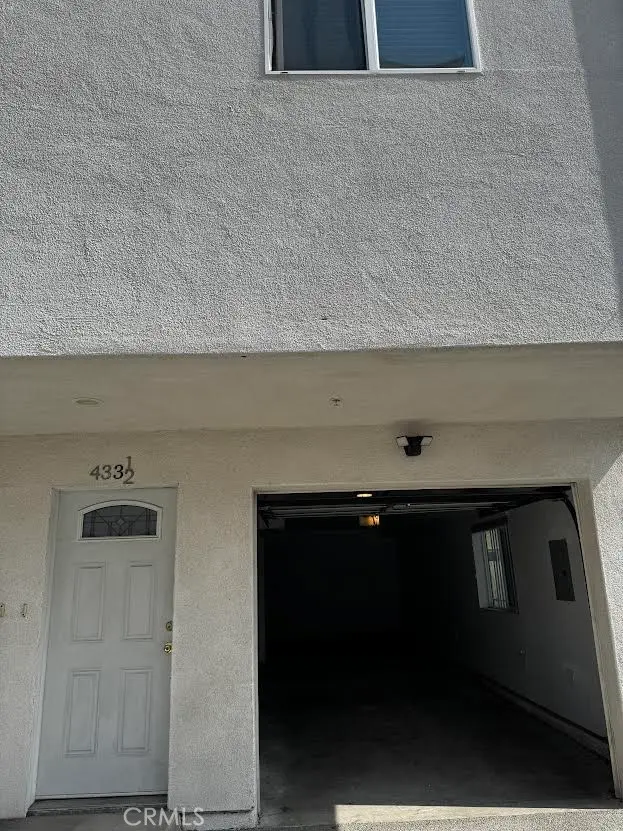 433 1/2 E 30th, Los Angeles, CA — listing photo 1