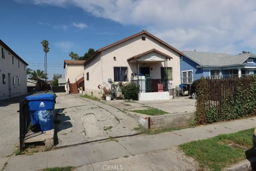 Quadruplex for sale at 343 W 77th Street, Los Angeles, CA