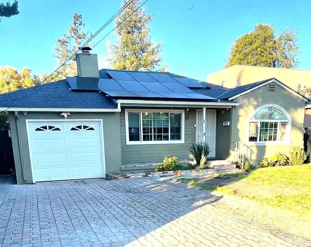 3223 Spring Street, Redwood City, CA — listing photo 1
