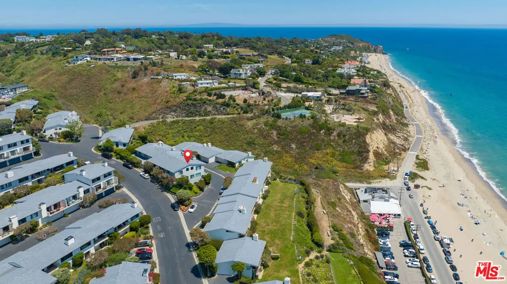 Residential Lease for rent at 29680 Zuma Bay Way, Malibu, Los Angeles County, CA featuring 3 beds and 3 baths