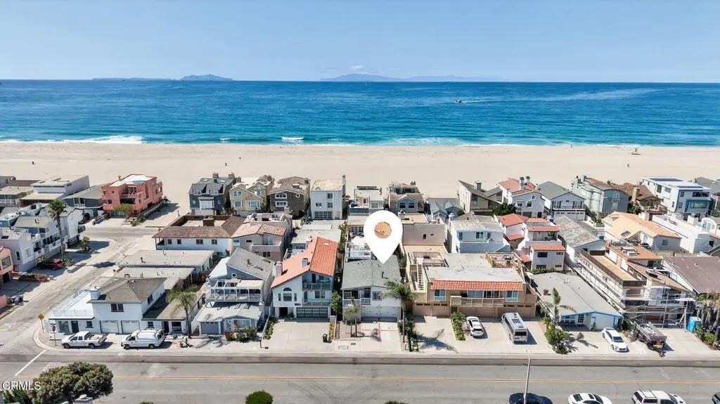 Single Family Residence for sale at 3715 Sunset Lane, Oxnard, CA featuring 3 beds and 3 baths