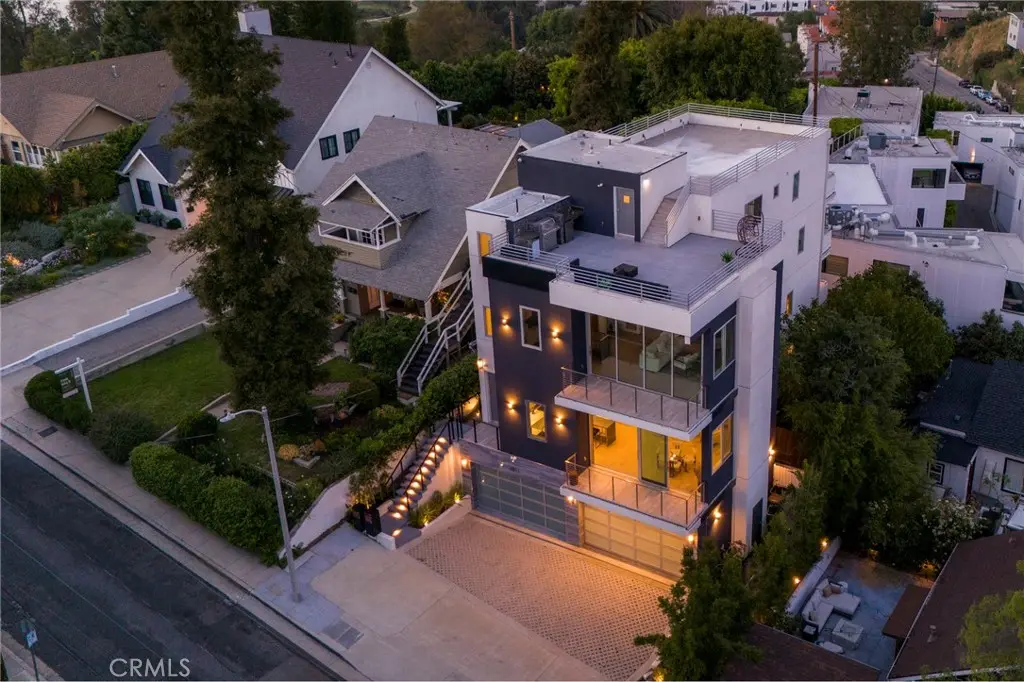 Condominium for sale at 2309 Cove Avenue, Los Angeles, CA featuring 4 beds and 4 baths