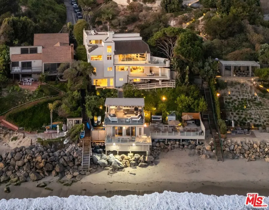 Residential Lease for rent at 28026 Sea Lane Drive, Malibu, Los Angeles County, CA featuring 4 beds and 5 baths