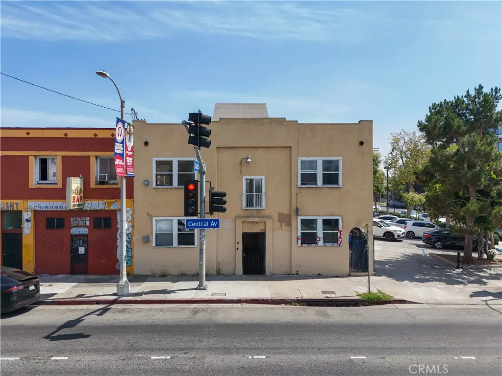 Apartment for sale at 3232 S Central, Los Angeles, CA