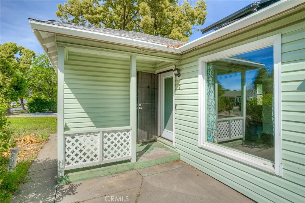 Single Family Residence for sale at 9 Midway, Oroville, CA featuring 2 beds and 1 bath