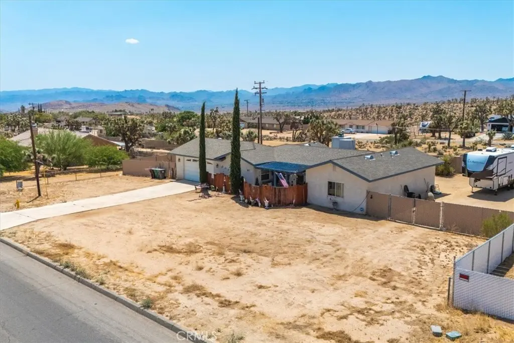 58583 Buena Vista Drive, Yucca Valley, CA — listing photo 1
