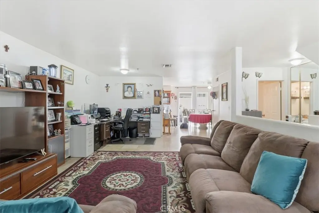 9146 Tobias Avenue 4, Panorama City, CA — listing photo 1