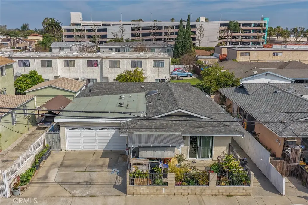 7851 Cypress A&B, Huntington Beach, CA — listing photo 1