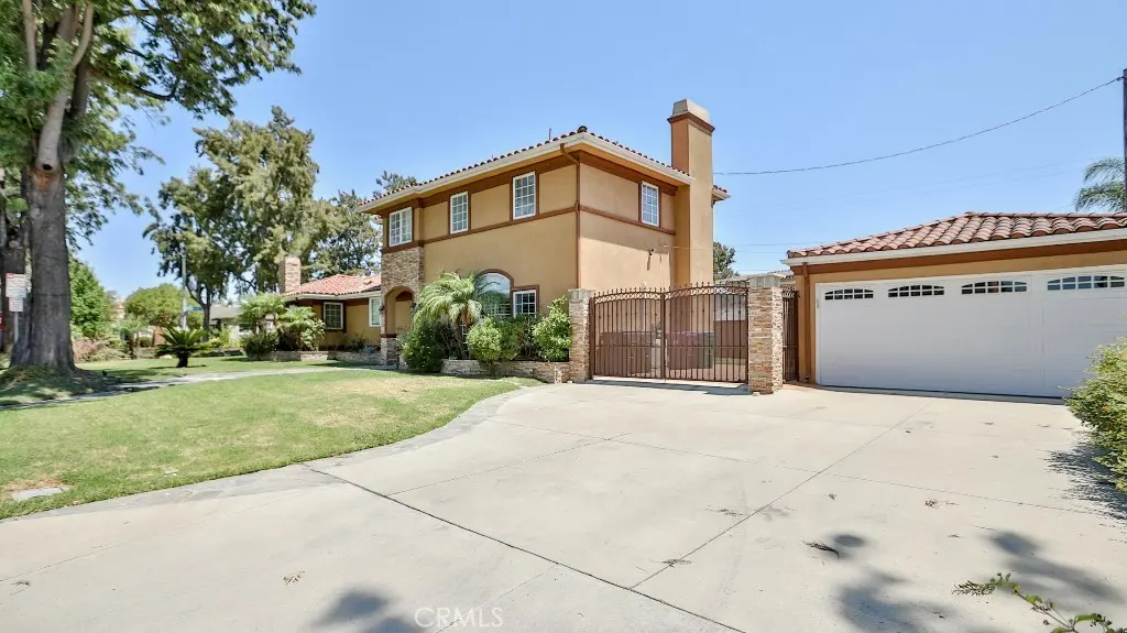 Single Family Residence for sale at 4704 E Centralia Street, Long Beach, CA featuring 4 beds and 4 baths