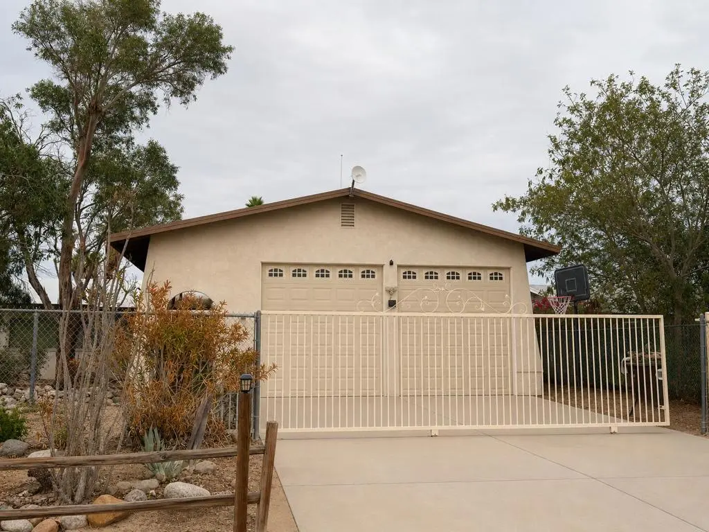 944 Flamingo Avenue, Thermal, CA — listing photo 1