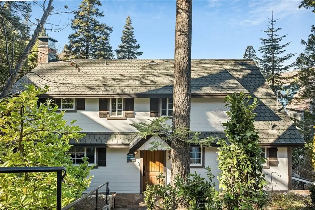 28906 Palisades Drive, Lake Arrowhead, CA — listing photo 1