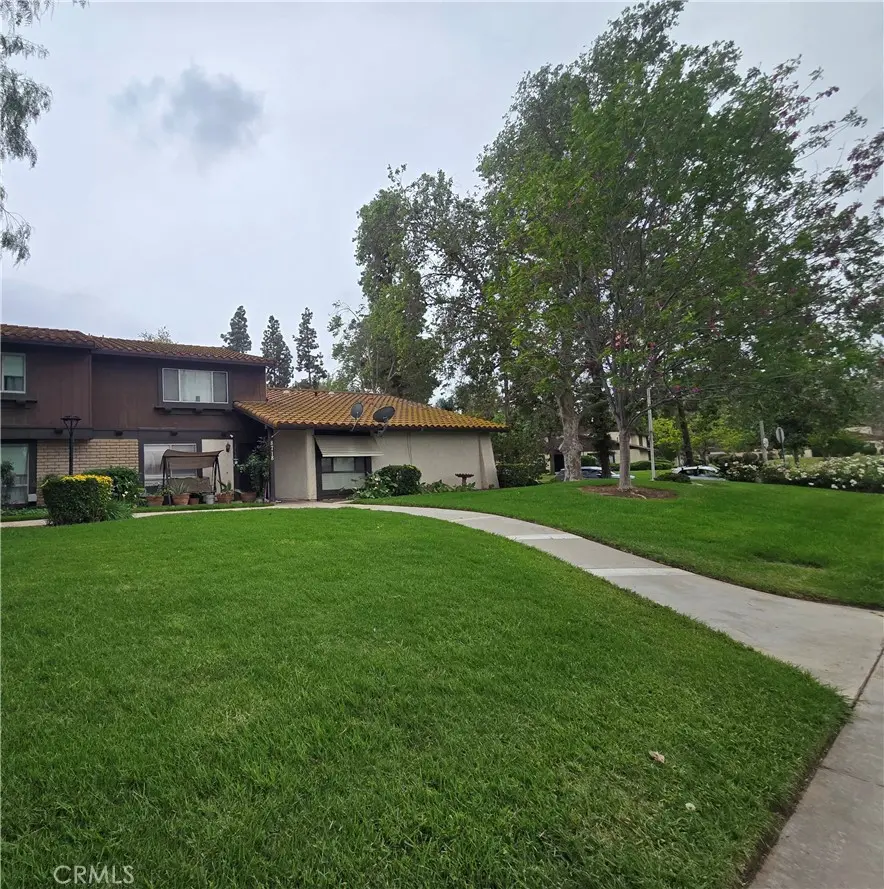 Townhouse for sale at 8718 Lincoln, Riverside, CA featuring 3 beds and 2 baths