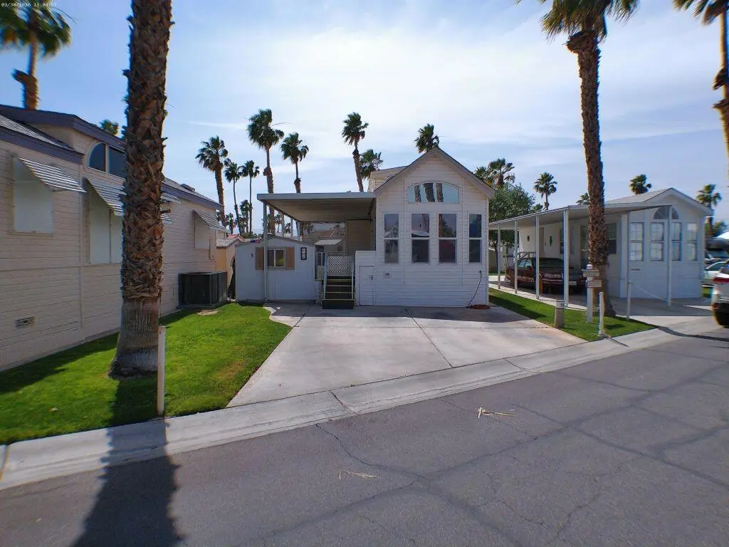 Manufactured In Park for sale at 84136 Avenue 44, #582 582, Indio, CA featuring 1 bed and 1 bath