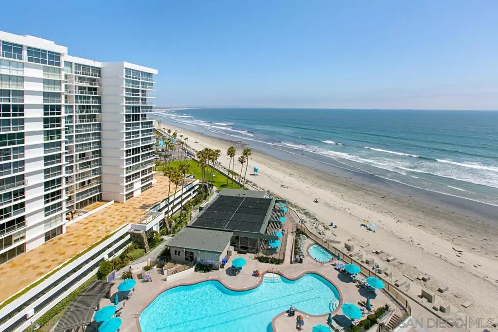 Single Family Residence for rent at 1760 Avenida Del Mundo 1109, Coronado, CA featuring 3 beds and 3 baths