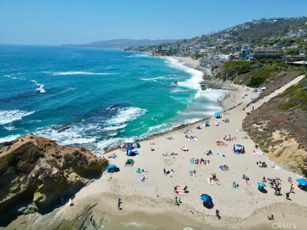 Townhouse for rent at 102 Blue Lagoon, Laguna Beach, CA featuring 3 beds and 3 baths