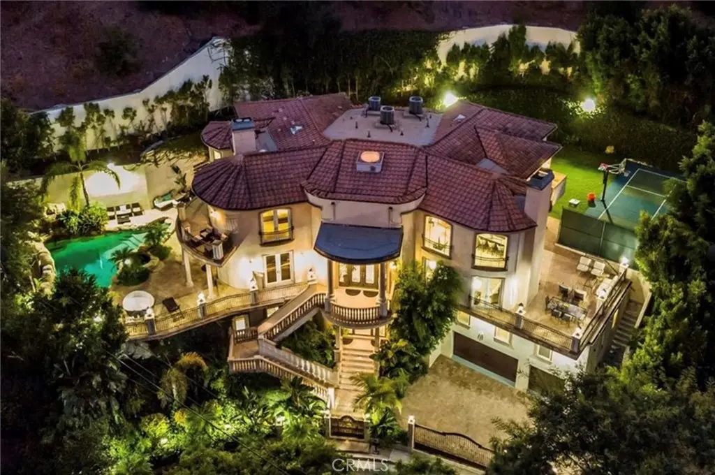 Single Family Residence for rent at 1441 Robmar, Beverly Hills, CA featuring 7 beds and 8 baths