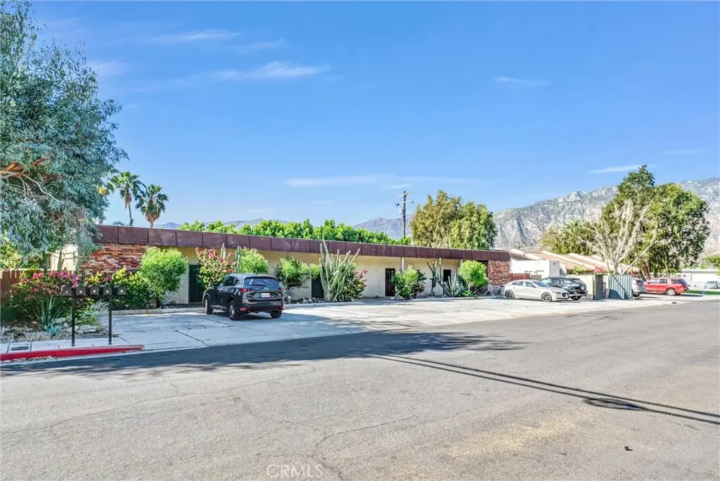 3737 E Calle De Carlos, Palm Springs, CA — listing photo 1