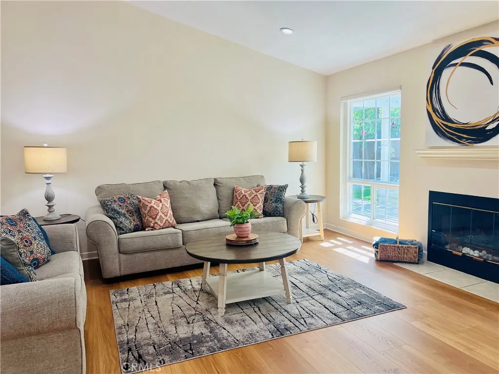 5309 Lockhurst Drive, Woodland Hills, CA — listing photo 1
