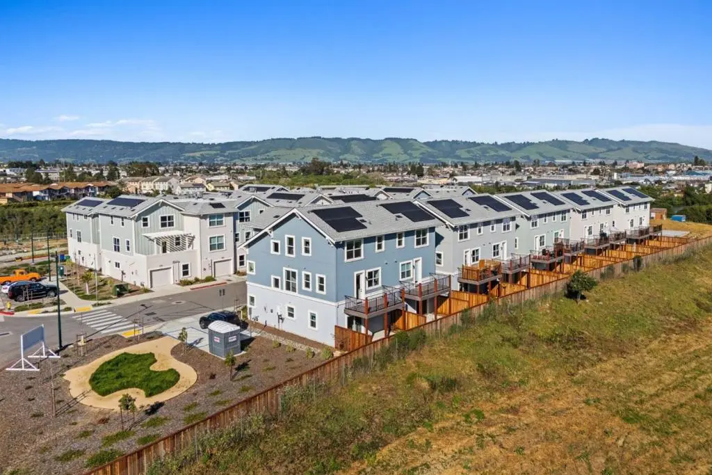 Townhouse for sale at 417 Annie Drive, Watsonville, CA featuring 3 beds and 4 baths