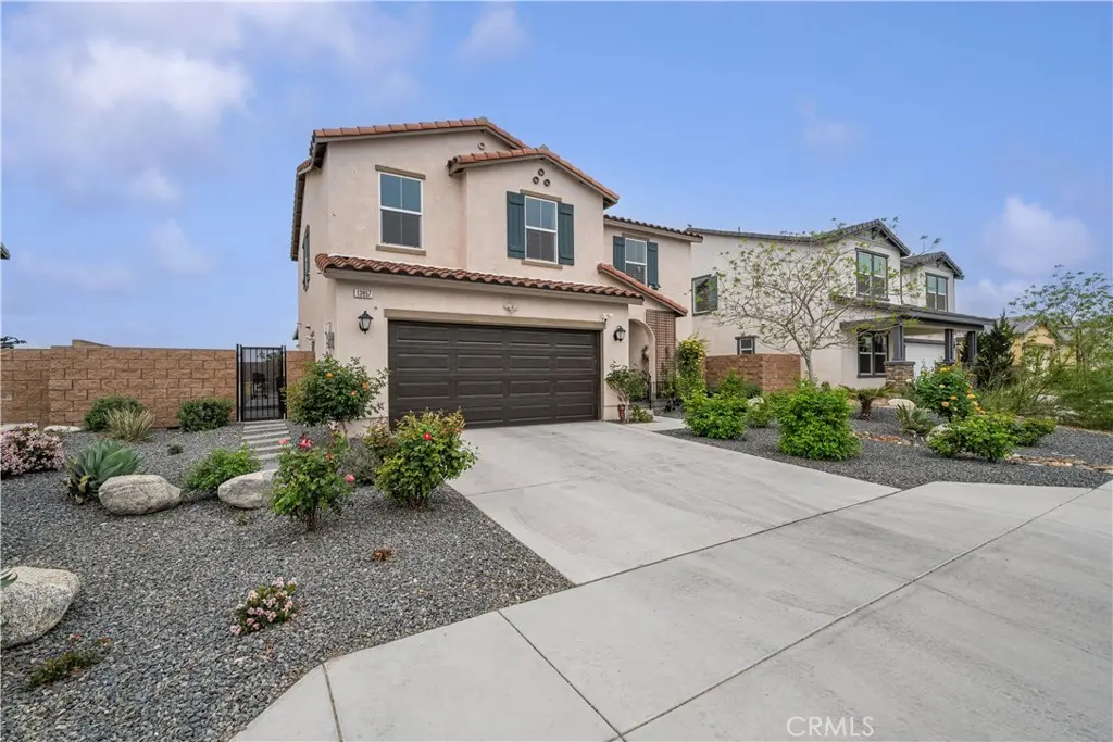 13857 Raven Street, Victorville, CA — listing photo 1