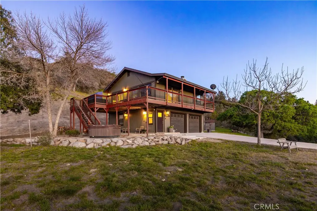 29801 Skyline, Tehachapi, CA — listing photo 1