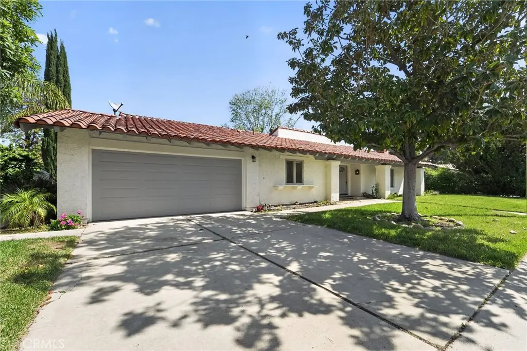 2257 Glastonbury, Westlake Village, CA — listing photo 1