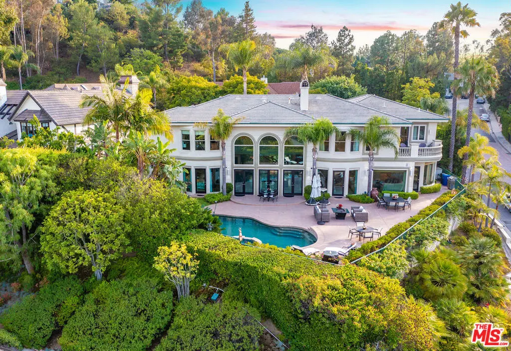 Single Family Residence for sale at 12145 Summit Court, Beverly Hills, CA featuring 4 beds and 5 baths