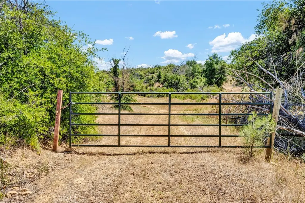 10525 Wagner, Lower Lake, CA — listing photo 1