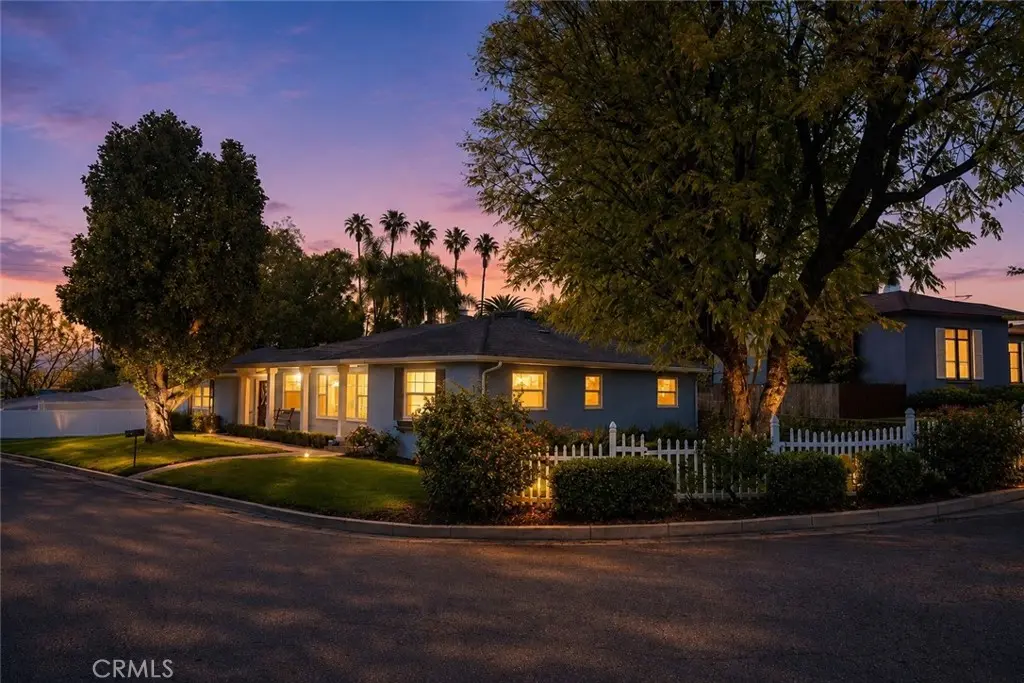 1329 La Loma Dr., Redlands, CA — listing photo 1