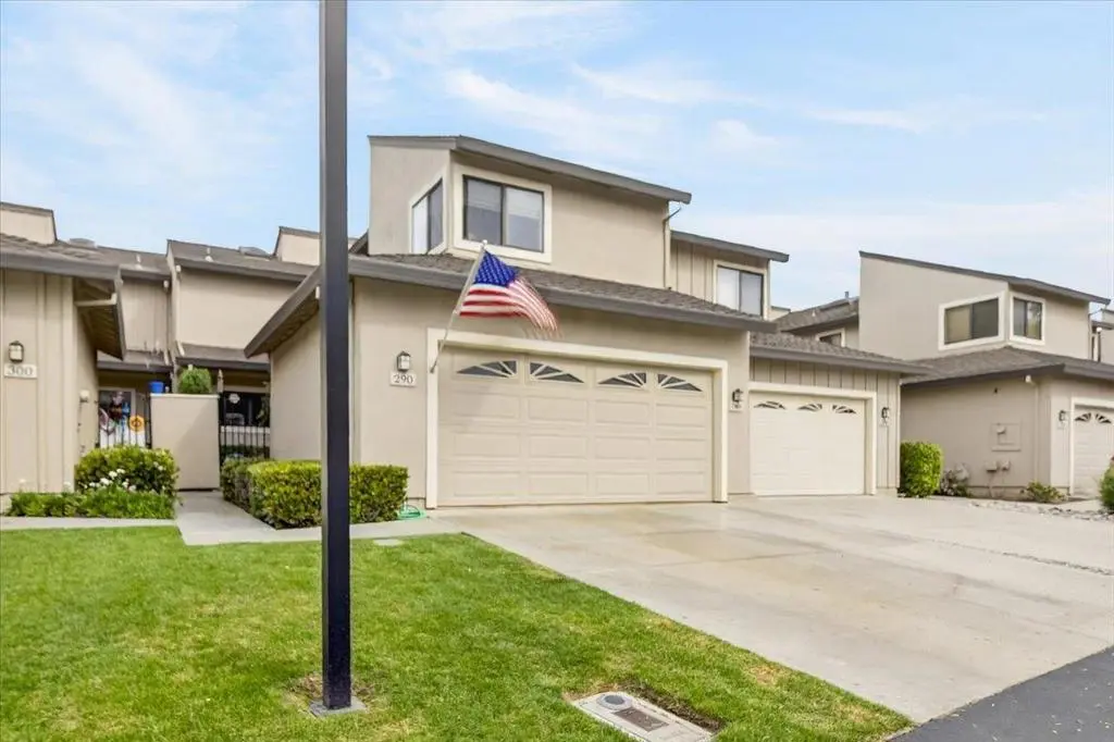 Townhouse for sale at 290 Joes Lane, Hollister, CA featuring 2 beds and 3 baths